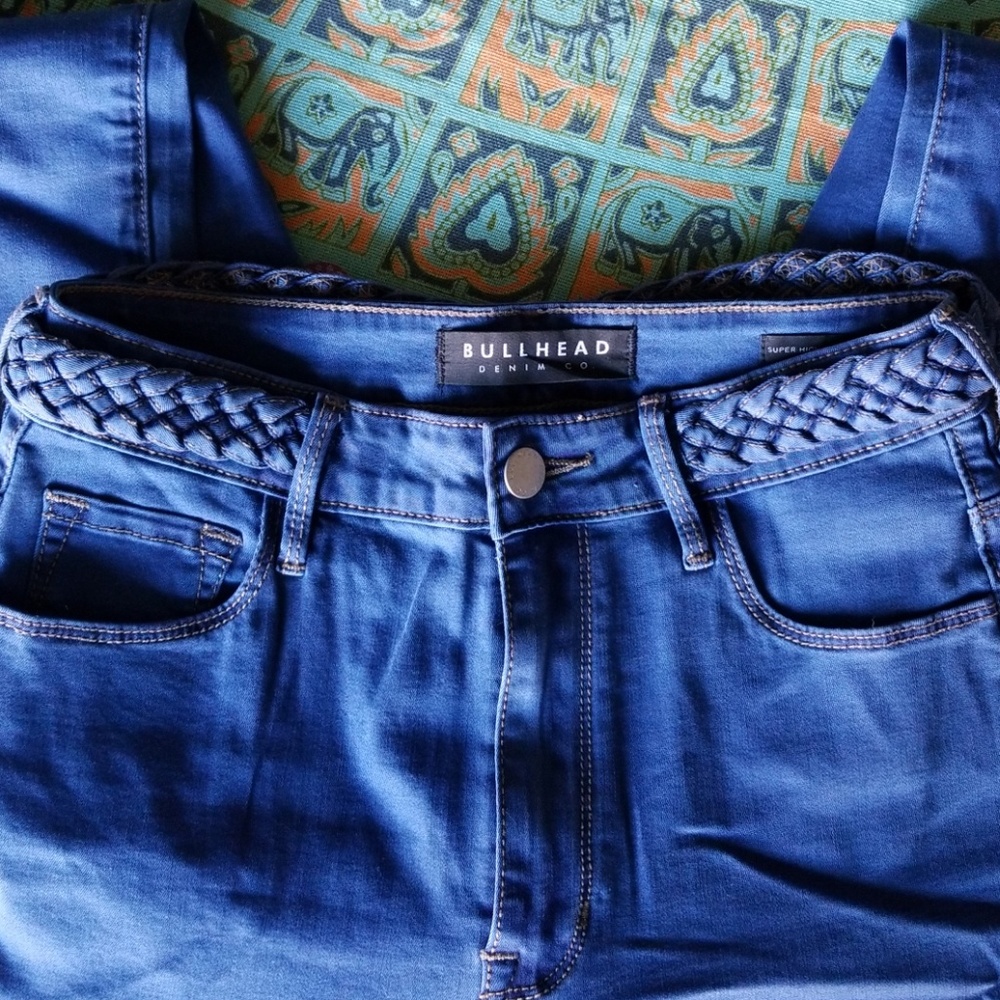 Bullhead High Waisted skinny jeans